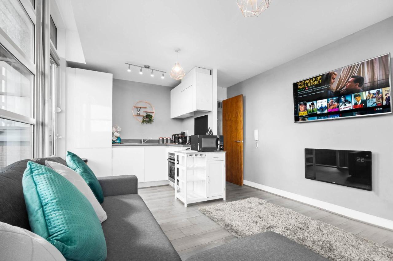 Luxury Stay With Scenic Views Brierley Hill Esterno foto